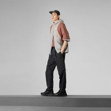 北面UE设计师款男冲锋衣硬壳外套防水户外新款TheNorthFace|8HWK