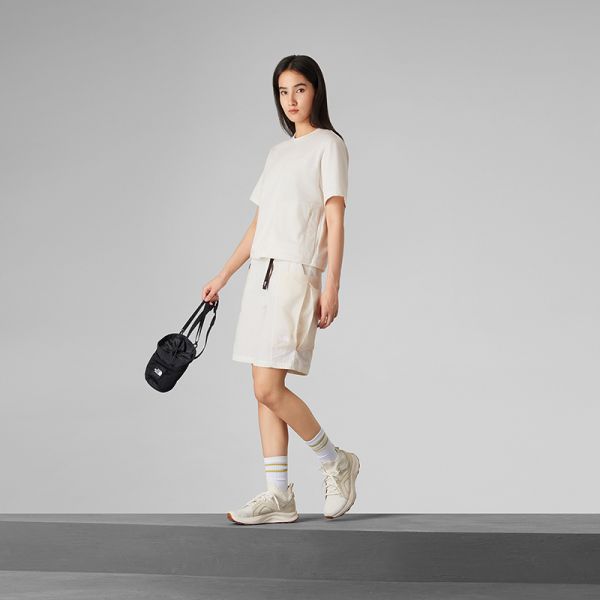 北面UE设计师款女短袖T恤网眼拼接透气户外新款TheNorthFace|8CMA
